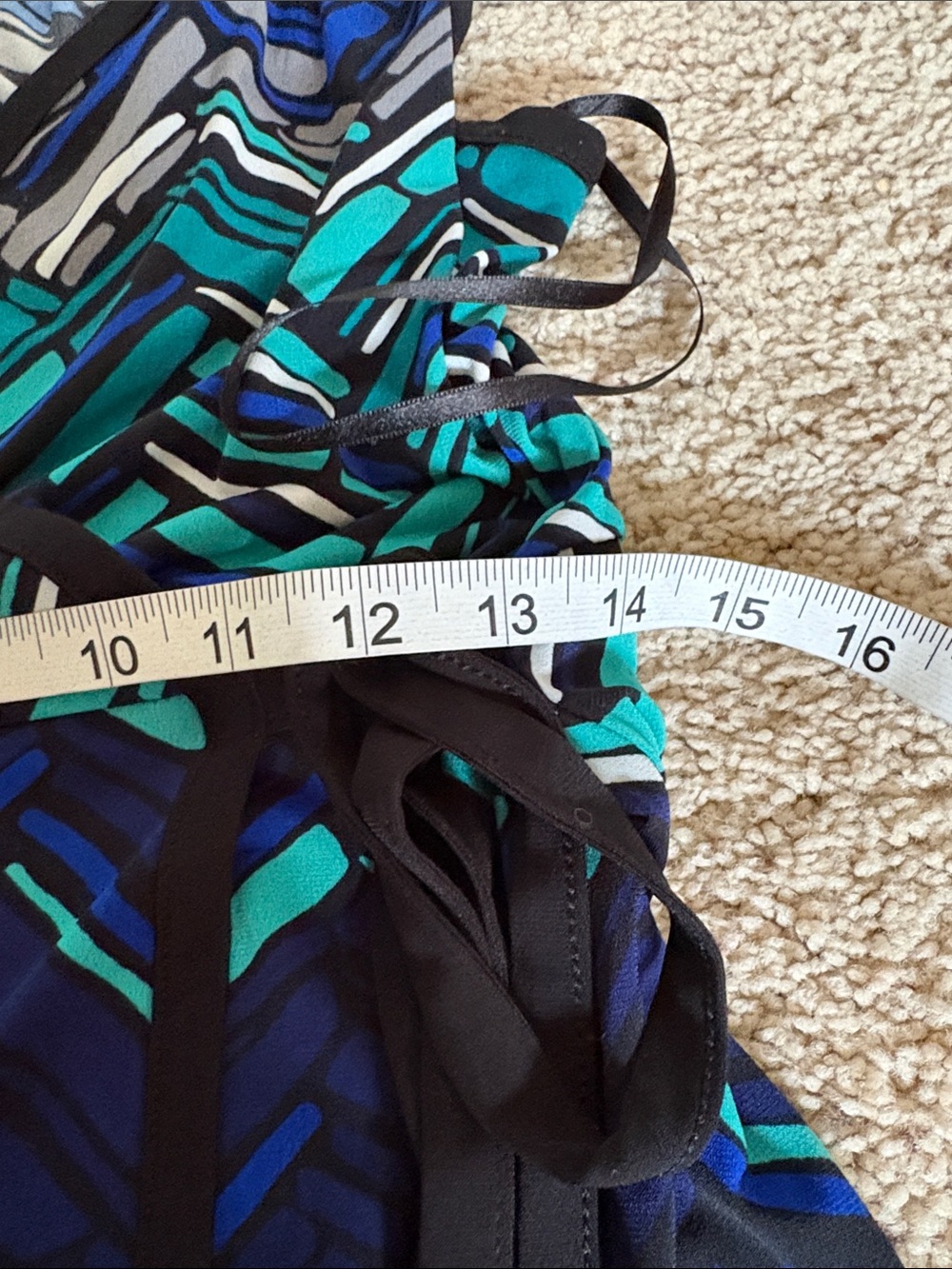 Apt. 9 Teal, Navy & Light Blue Geometric Wrap Dress size Medium - Picture 4 of 5